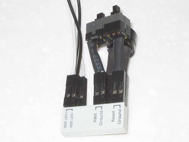 ASUS P8Z68-V PRO/GEN3 付属 Q コネクター ケーブル類取り付け、HDD LED は極性が逆かもしれない