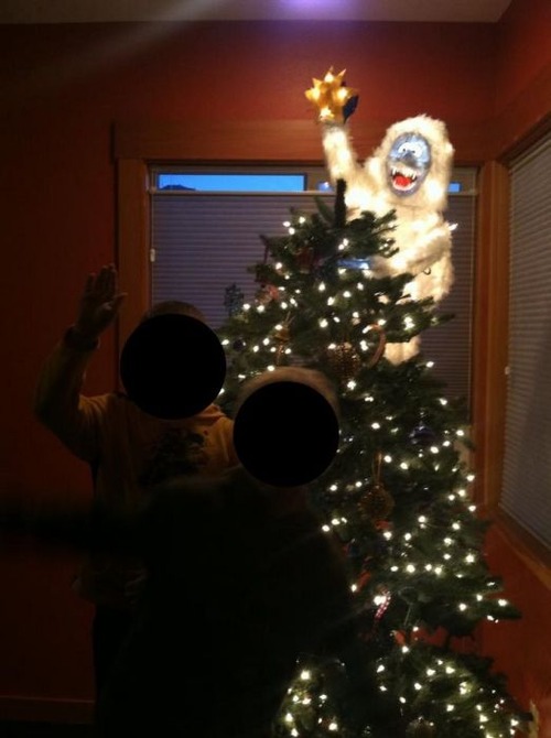 カオスなクリスマスツリーの上の飾りの画像（7枚目）