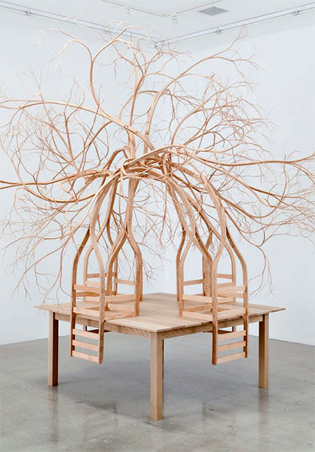 木の枝や根っこのような椅子06