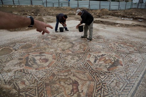 イスラエルで発掘された１７００年前の信じられない遺跡の画像（2枚目）