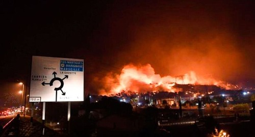 フランスのマルセイユの山火事の画像（21枚目）