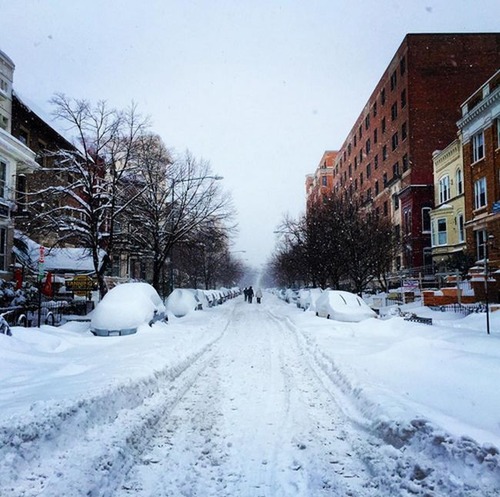 【画像】大雪のニューヨークで日常生活が大変な事になっている様子！の画像（10枚目）