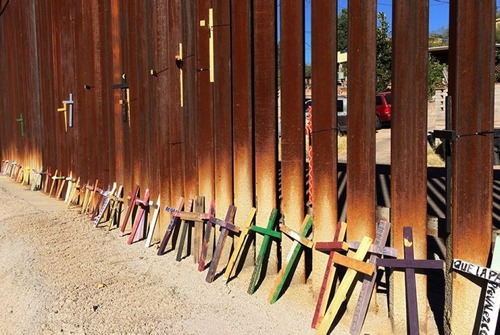 アメリカとメキシコの間の壁の画像（8枚目）