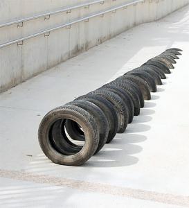 【画像】廃棄タイヤが不思議なアートに変身！の画像（14枚目）