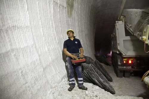塩の洞窟！シチリア島にある岩塩の鉱山が神秘的で凄い！！の画像（21枚目）