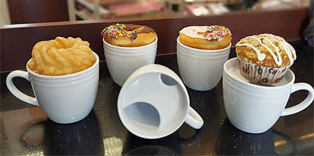 ドーナツが冷めにくくなるコーヒーカップの画像（1枚目）