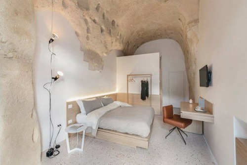 イタリアの洞窟がそのまま住宅街の画像（3枚目）