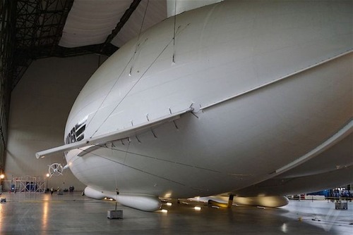 世界最大の飛行船「Airlander10」の画像（18枚目）