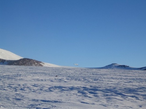 【画像】南極で墜落した飛行機をその場で修理して飛んでいくまでの様子！！の画像（41枚目）