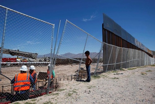 アメリカとメキシコの間の壁の画像（13枚目）