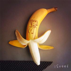 【画像】バナナに絵を描くアートがさらに進化しているｗｗの画像（2枚目）