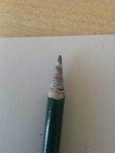 原材料がわかるリサイクルの鉛筆が凄い1