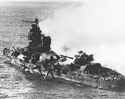 250px-Japanese_heavy_cruiser_Mikuma_sinking_on_6_June_1942_(80-G-414422).jpg