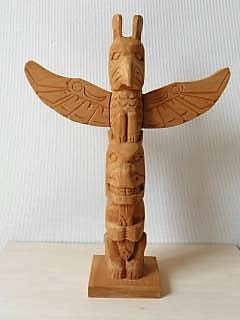 カナダ先住民族文様の彫刻｜萌樹工房あれこれ