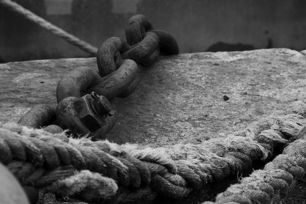 鎖とロープ