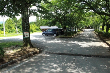 ④駐車場、２郭の東側@松尾城跡