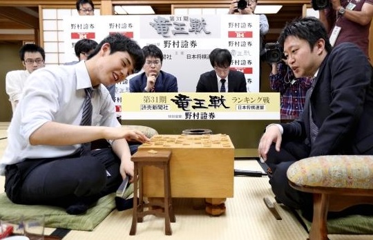 藤井くんの最年少八段を誕生させるために、将棋連盟がルールを作ってしまう